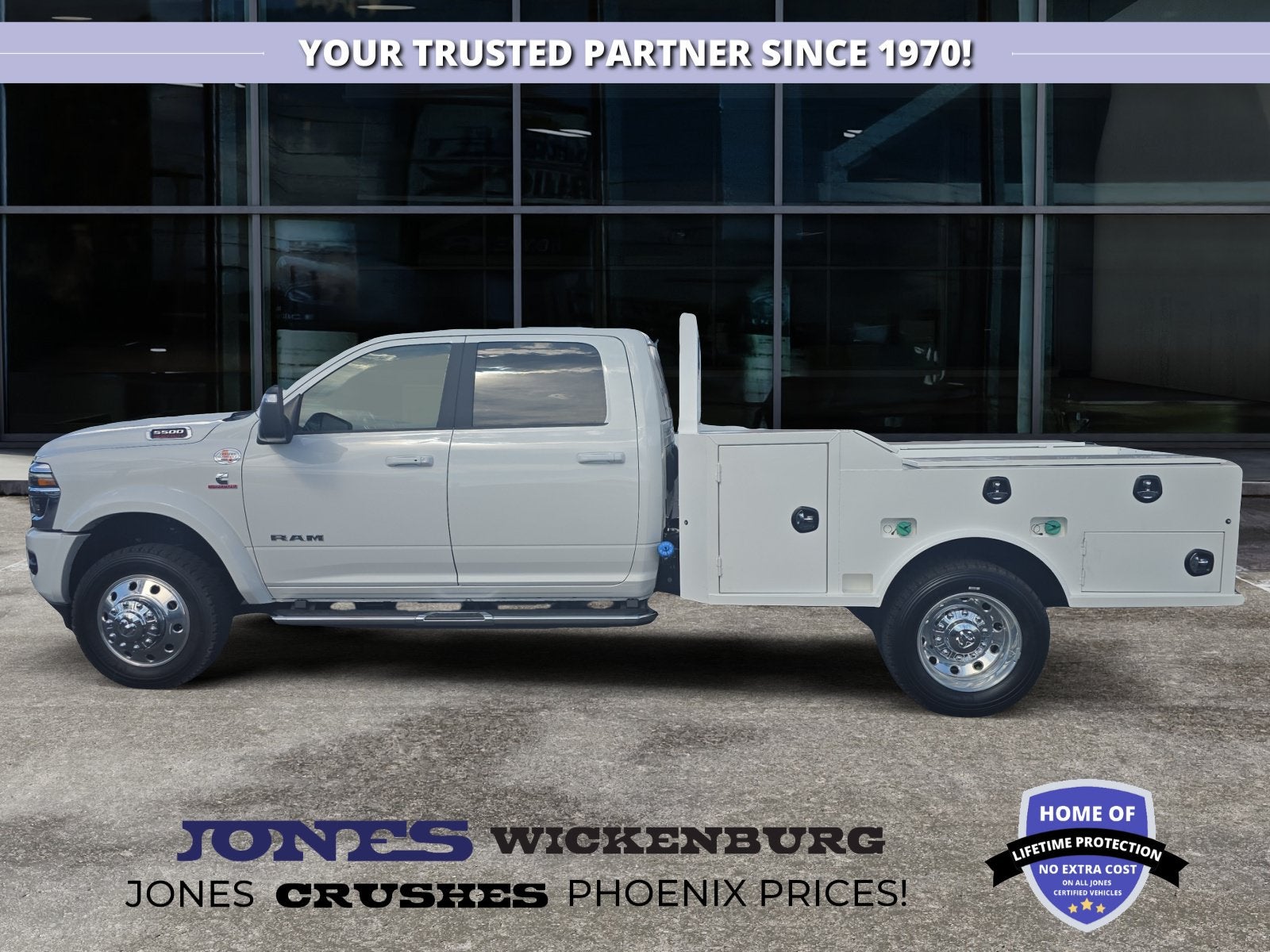 2026 RAM Ram 5500 Chassis Cab RAM 5500 BIG HORN CHASSIS CREW CAB 4X4 60' CA
