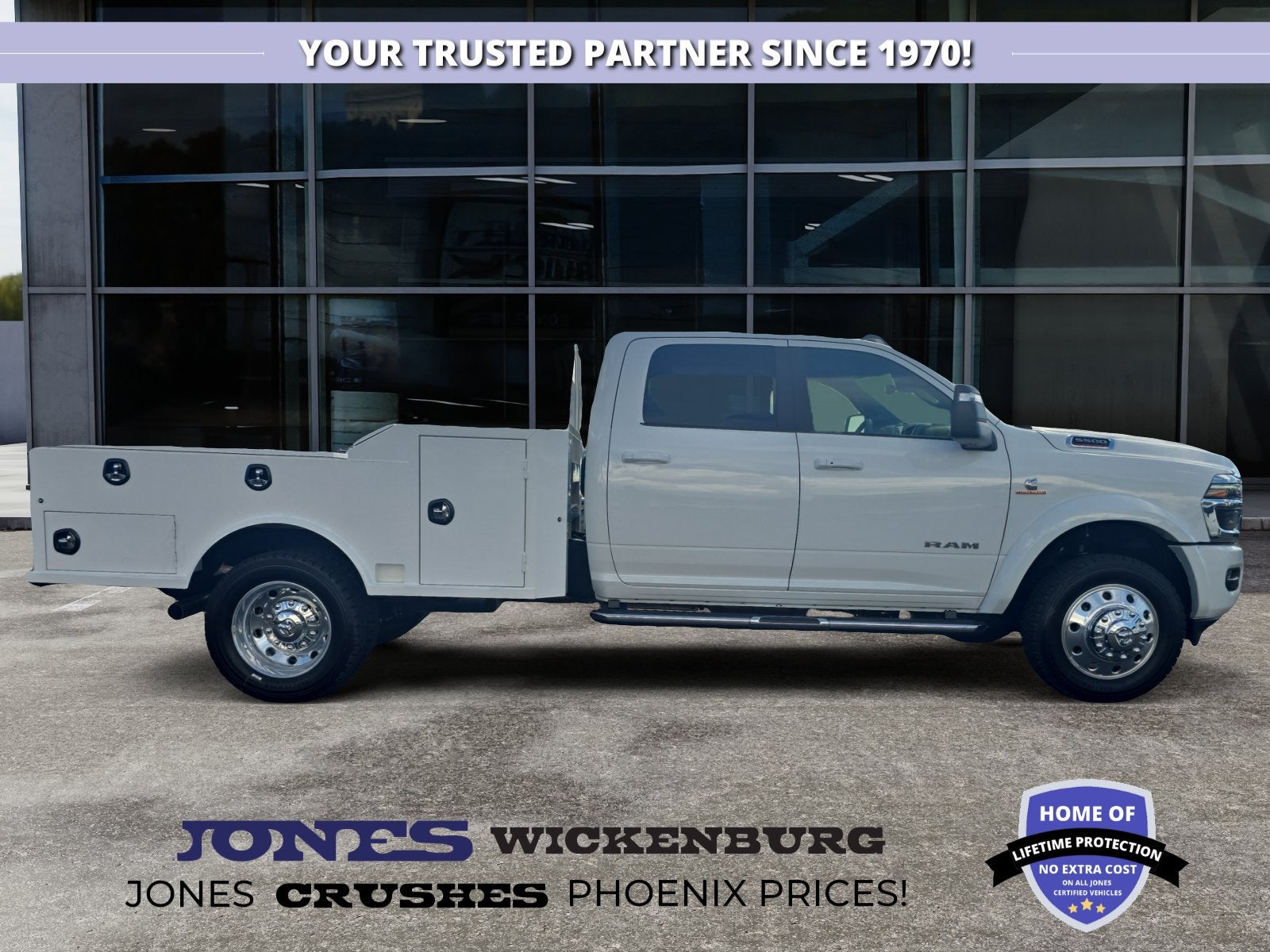 2026 RAM Ram 5500 Chassis Cab RAM 5500 BIG HORN CHASSIS CREW CAB 4X4 60' CA