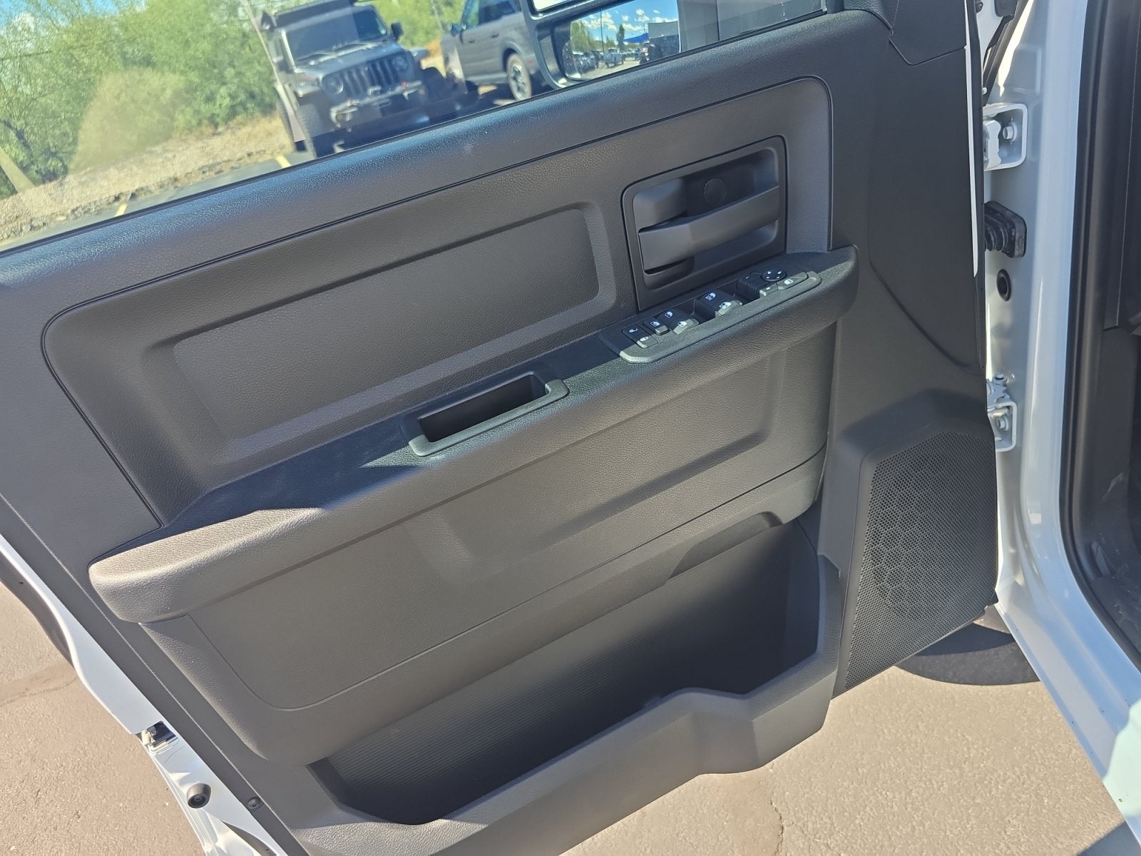 2026 RAM Ram 5500 Chassis Cab RAM 5500 TRADESMAN CHASSIS CREW CAB 4X4 60' CA