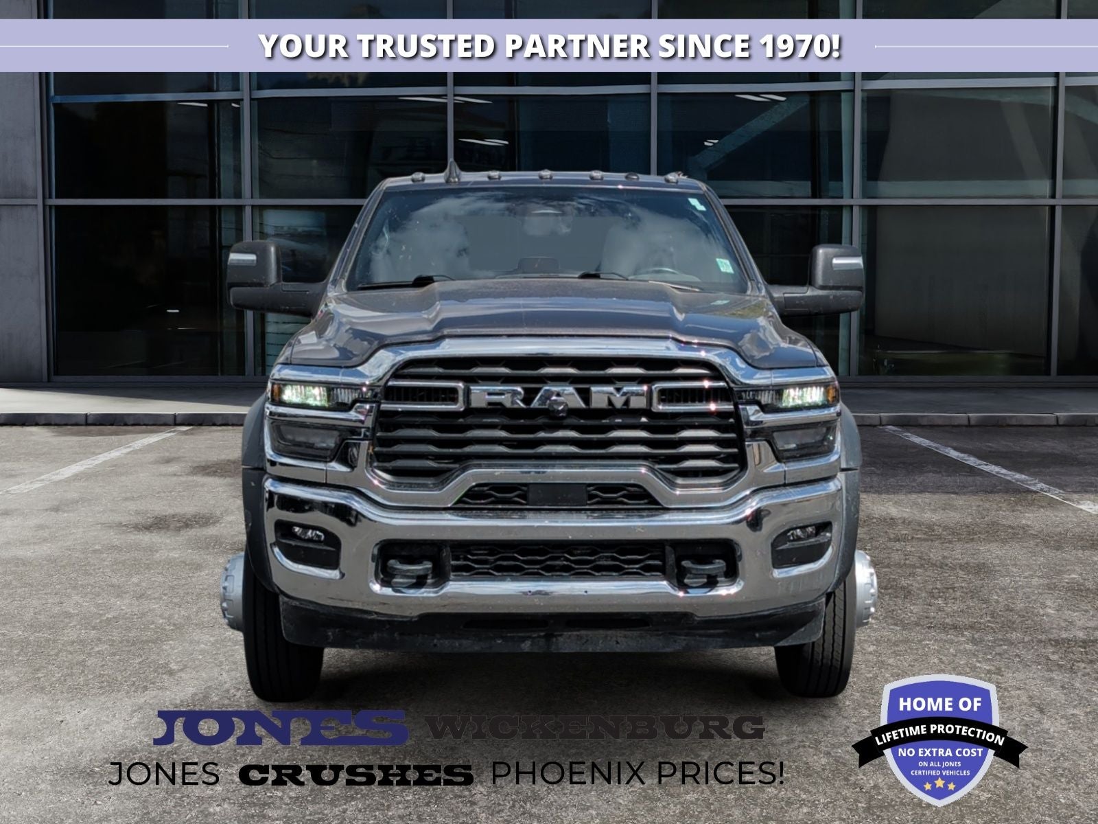 2025 RAM 5500 Chassis Tradesman/Big Horn