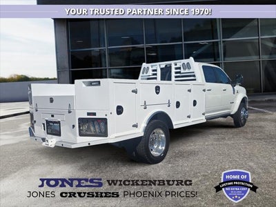 2027 RAM Ram 5500 Chassis Cab RAM 5500 BIG HORN CHASSIS CREW CAB 4X4 84' CA