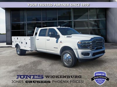 2027 RAM Ram 5500 Chassis Cab RAM 5500 BIG HORN CHASSIS CREW CAB 4X4 84' CA