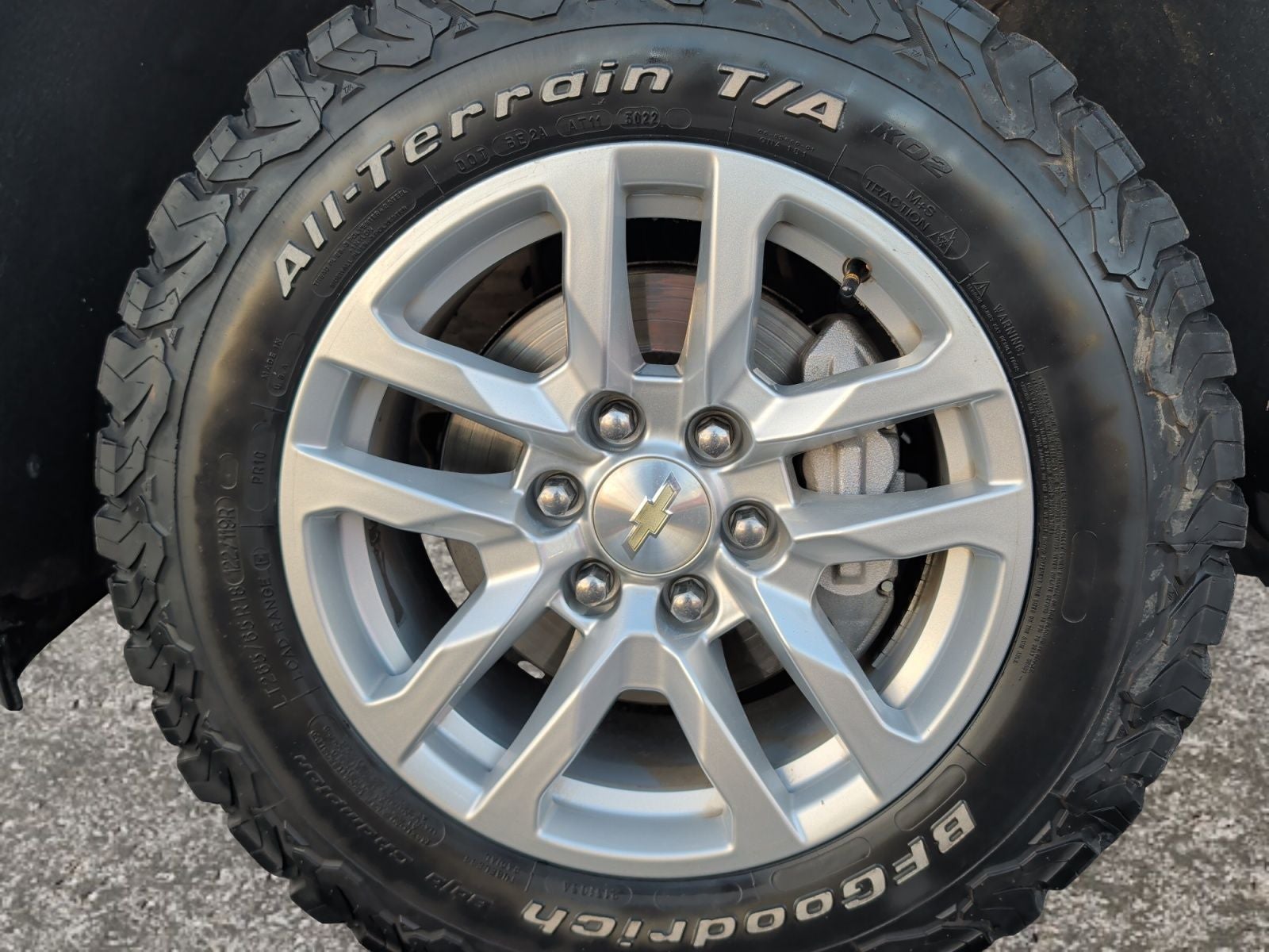 2020 Chevrolet Silverado 1500 4WD Crew Cab Short Bed LT