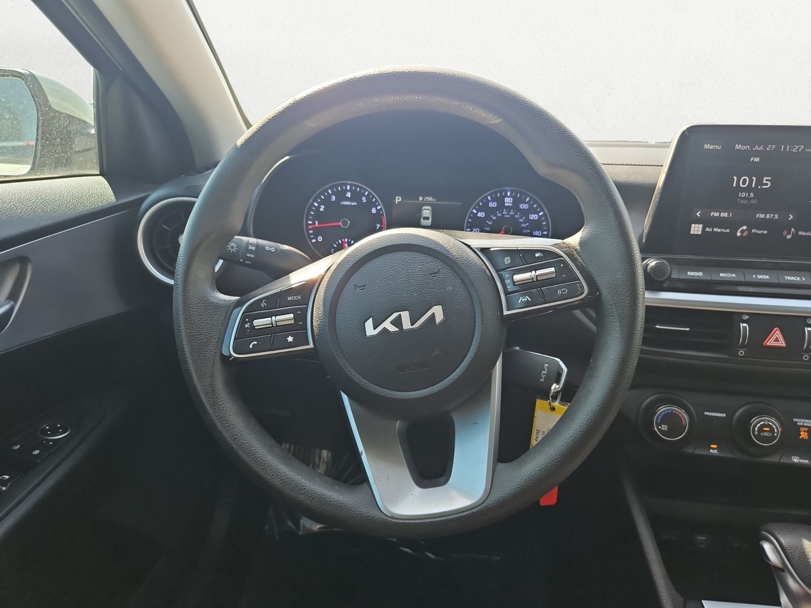 2023 Kia Forte LX