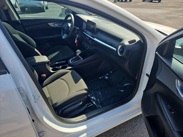 2023 Kia Forte LX