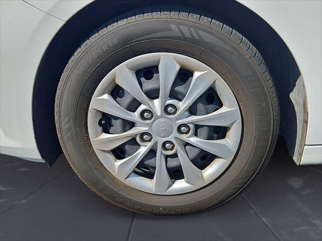 2023 Kia Forte LX