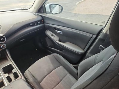 2022 Nissan Sentra SV Xtronic CVT