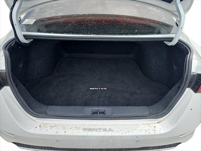 2022 Nissan Sentra SV Xtronic CVT