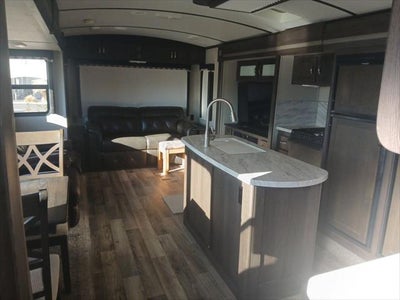 2018 Keystone Outback Base