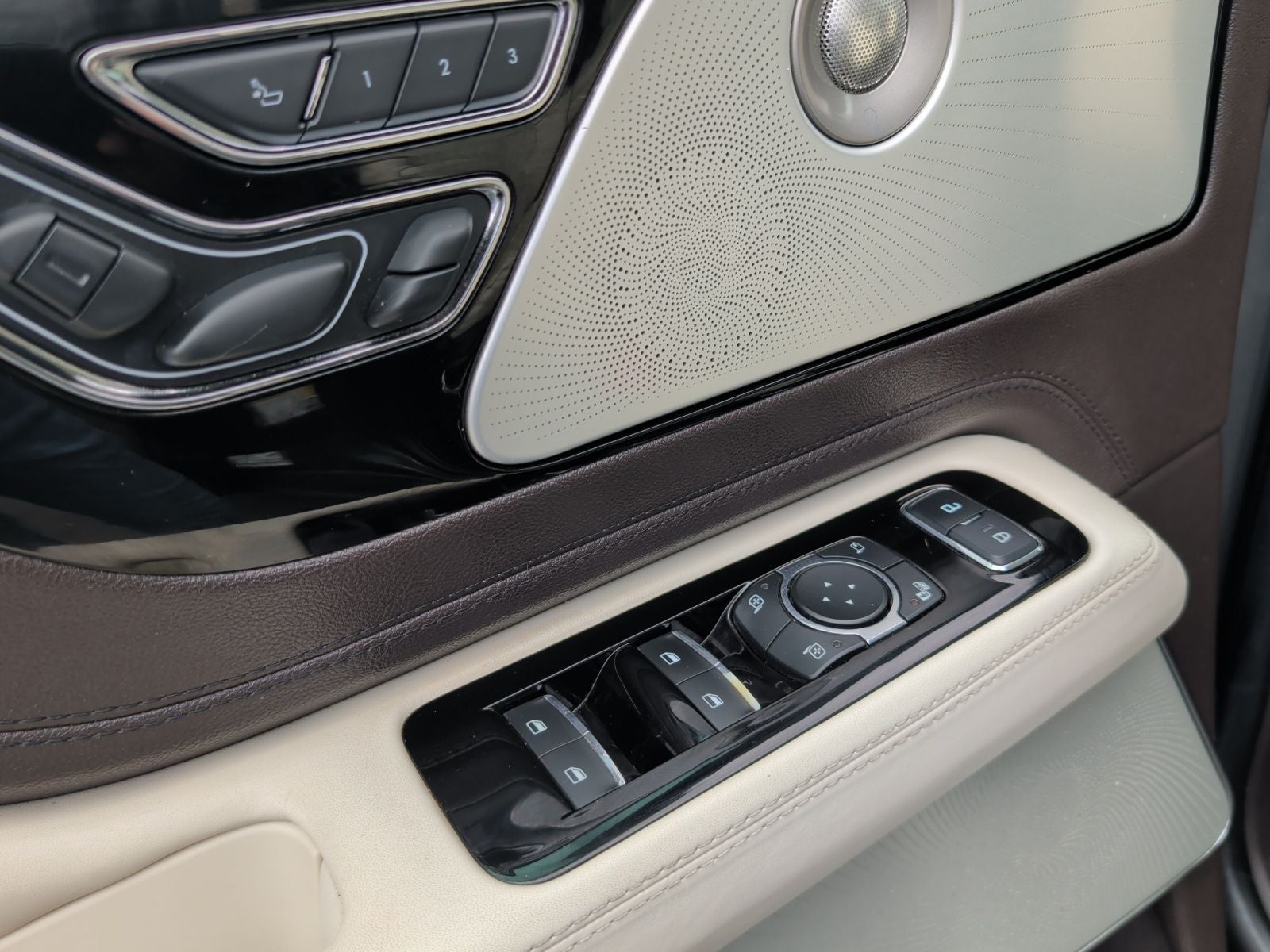 2020 Lincoln Aviator Black Label