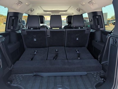 2023 Land Rover Defender 130 SE