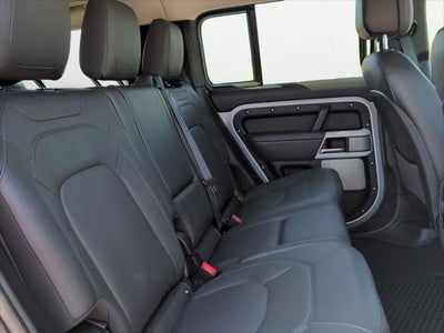 2023 Land Rover Defender 130 SE