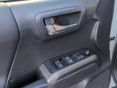 2022 Toyota Tacoma TRD Off-Road V6