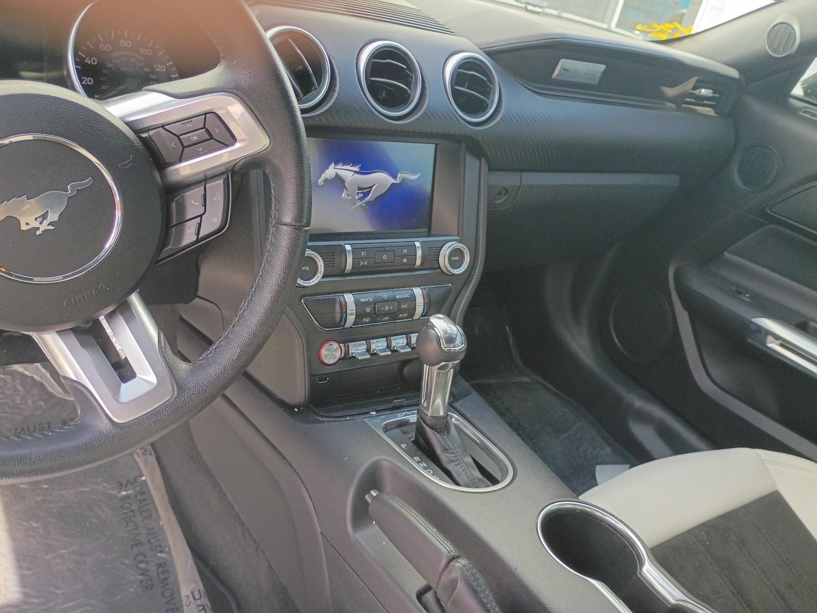 2022 Ford Mustang EcoBoost