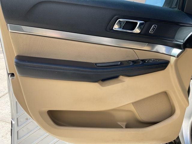 2017 Ford Explorer Base