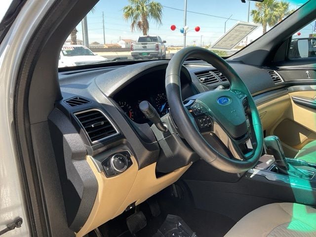 2017 Ford Explorer Base