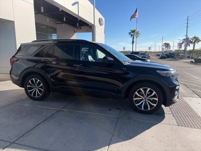 2022 Ford Explorer ST-Line