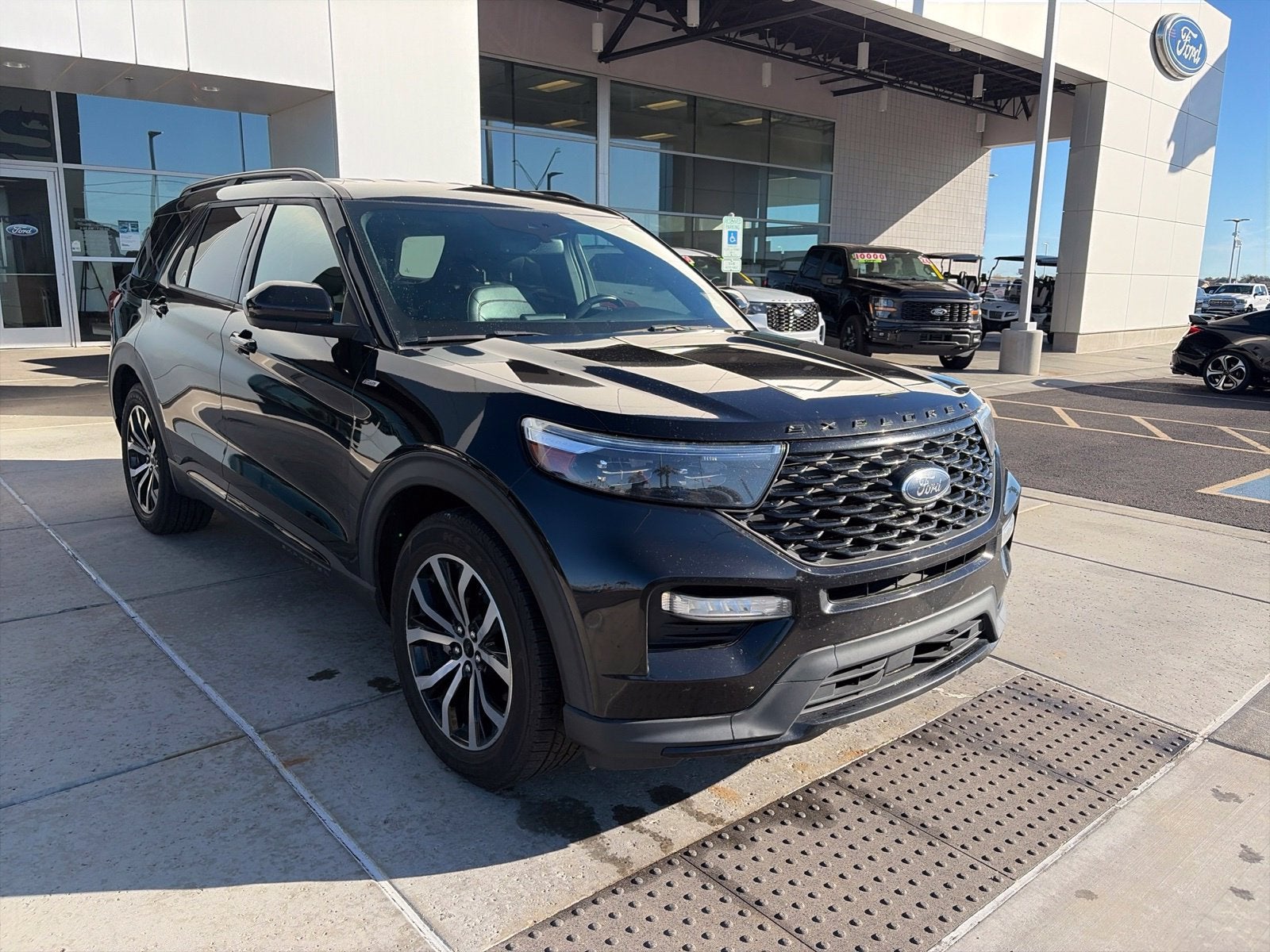 2022 Ford Explorer ST-Line