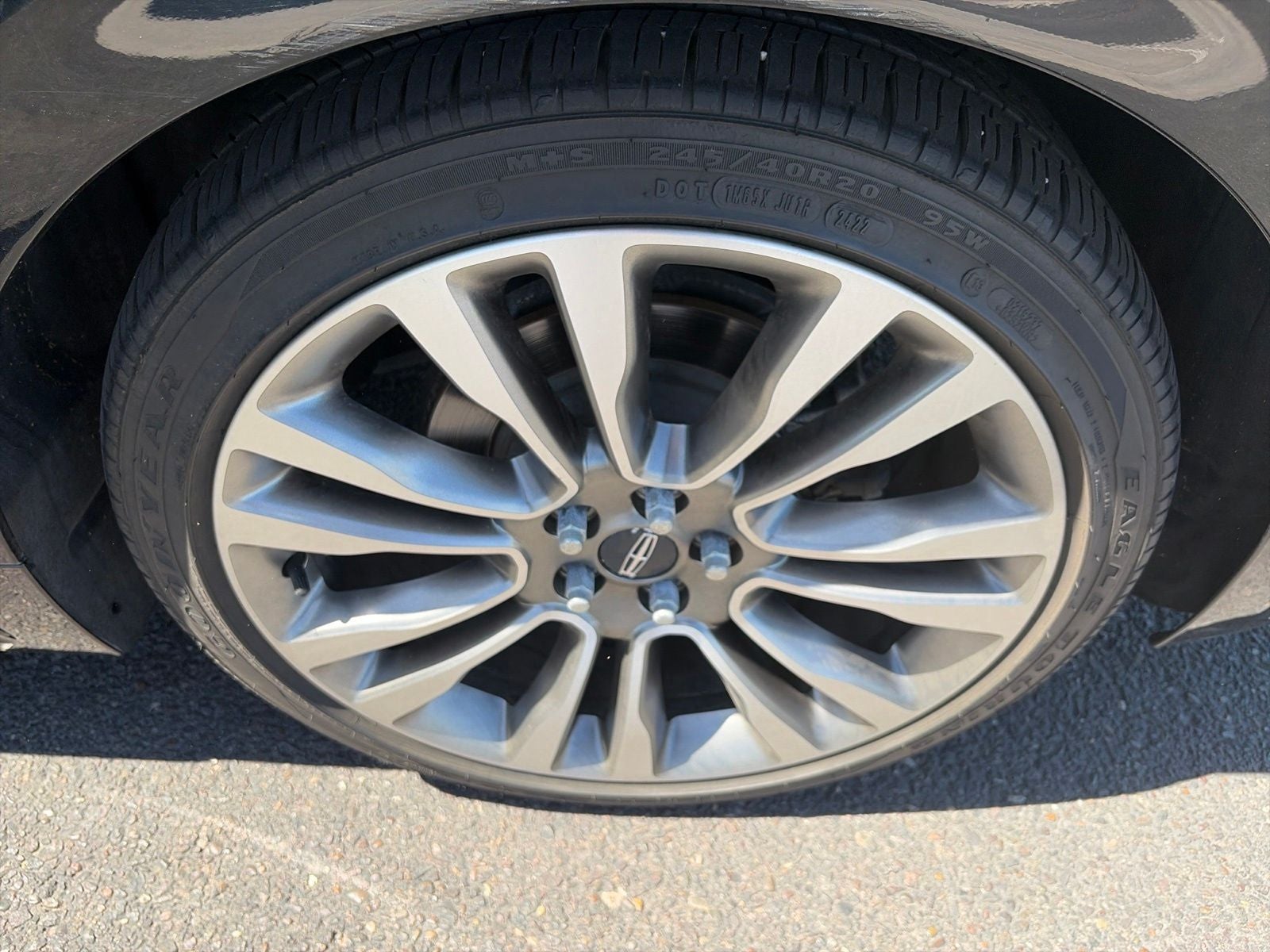 2017 Lincoln Continental Reserve