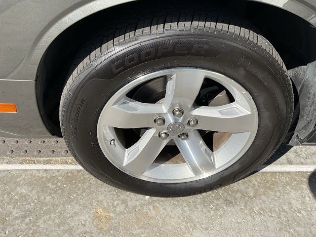 2009 Dodge Challenger SE