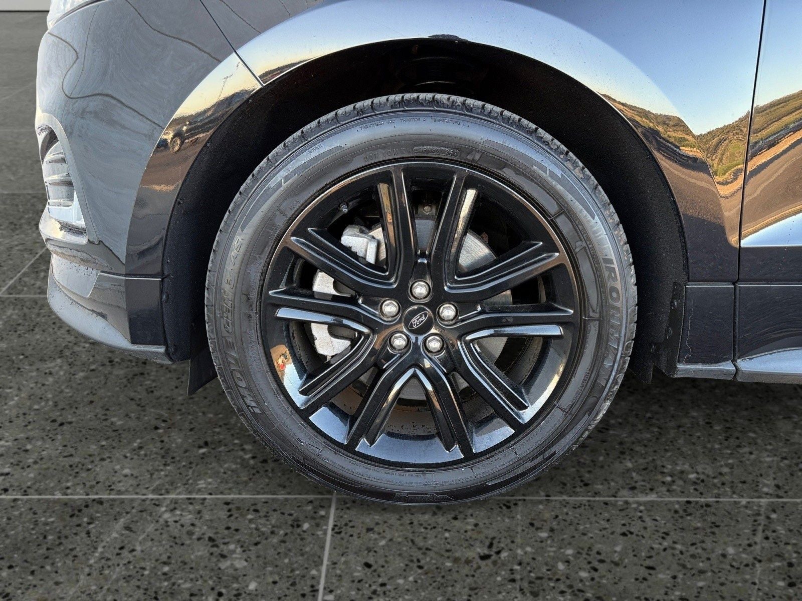 2023 Ford Edge ST Line