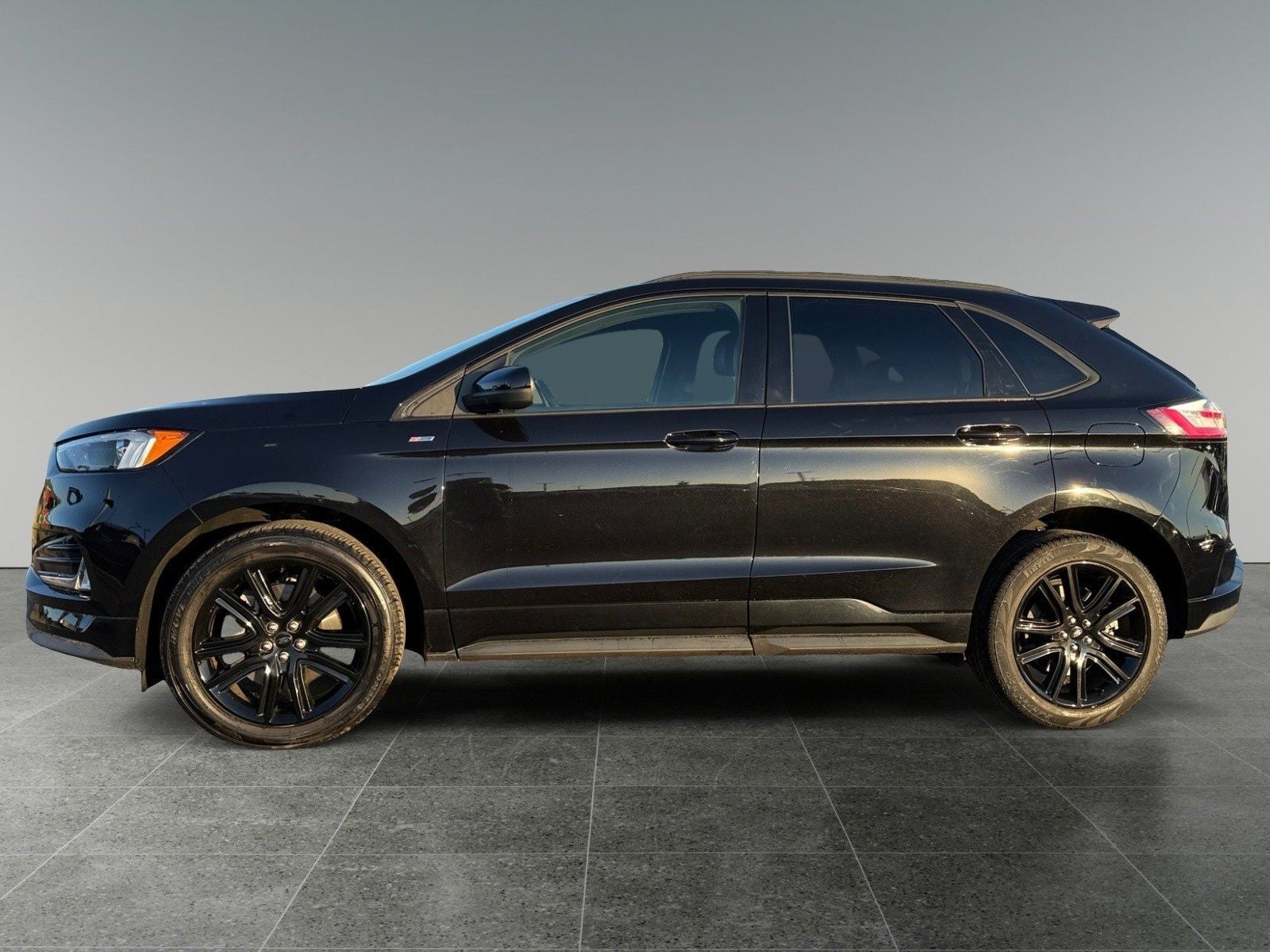 2023 Ford Edge ST Line