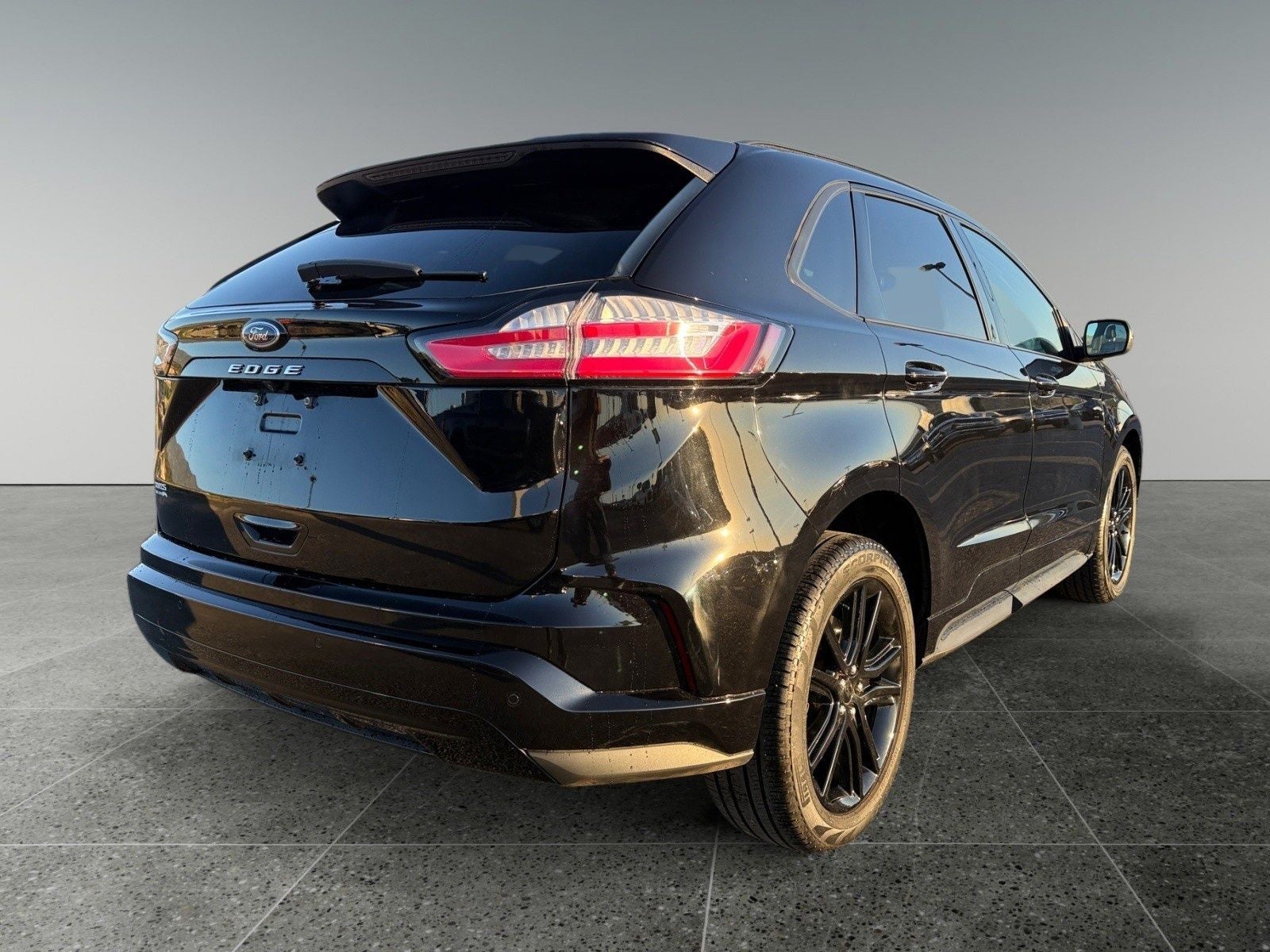 2023 Ford Edge ST Line