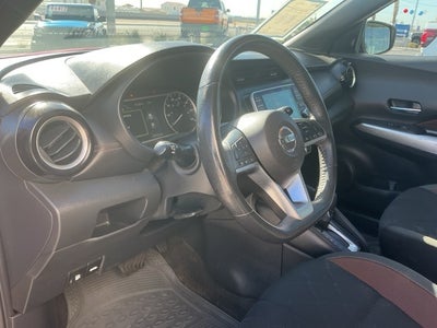 2020 Nissan Kicks SR