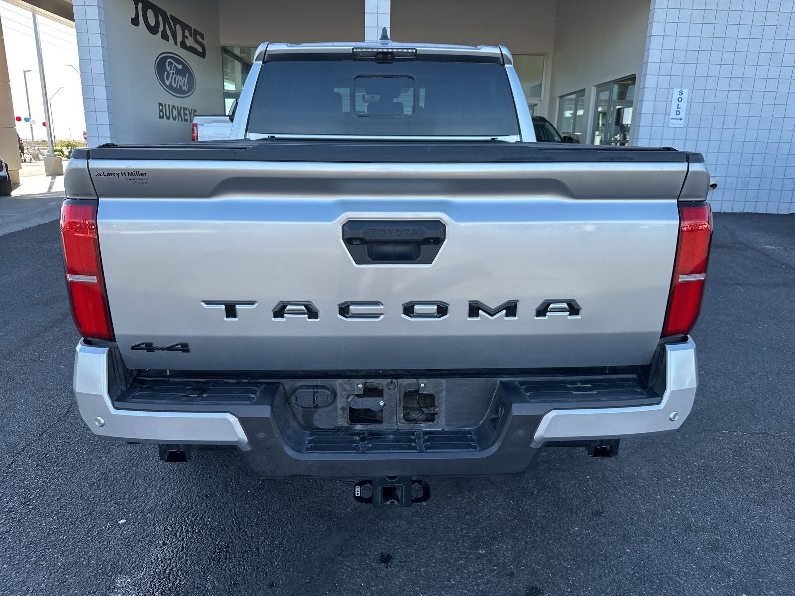 2025 Toyota Tacoma SR5