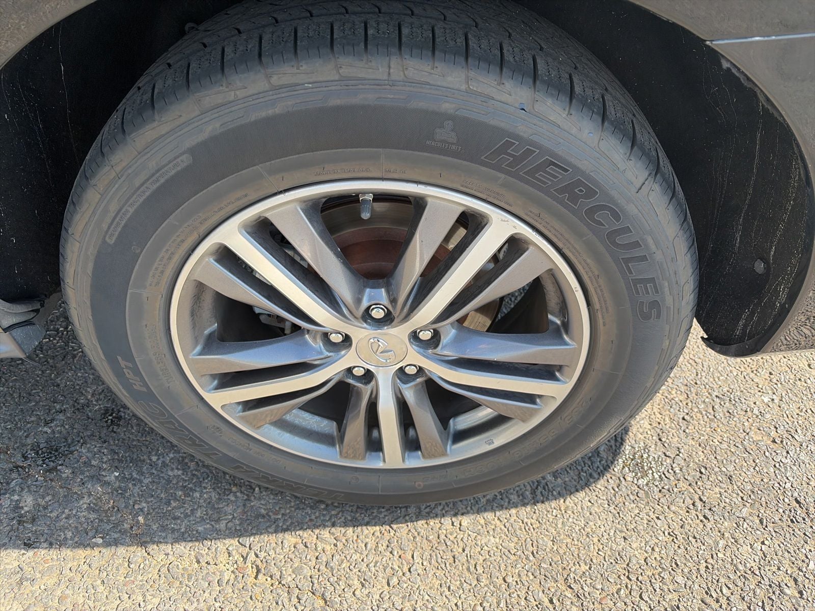 2019 INFINITI QX60 LUXE
