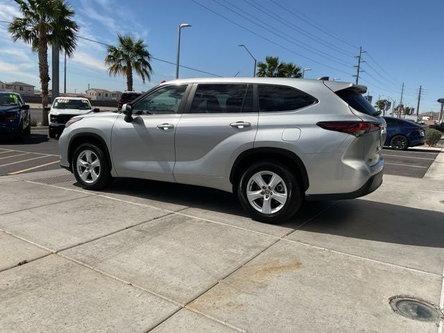 2024 Toyota Highlander LE