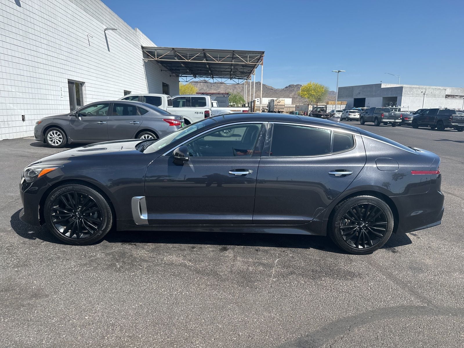 2019 Kia Stinger Base