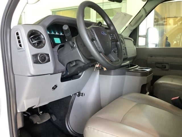 2024 Ford E-350SD Base Cutaway
