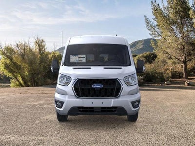 2025 Ford Transit Passenger Wagon XLT