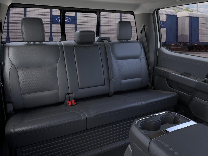 2026 Ford Super Duty F-350 DRW LARIAT