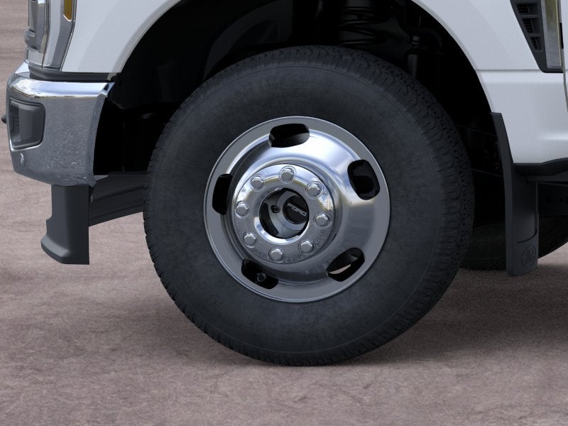 2026 Ford Super Duty F-350 DRW LARIAT