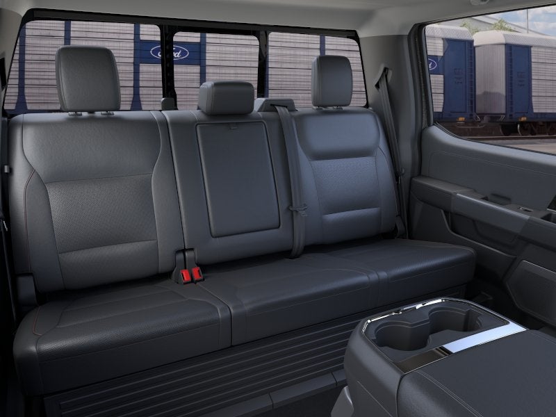 2026 Ford Super Duty F-350 DRW LARIAT