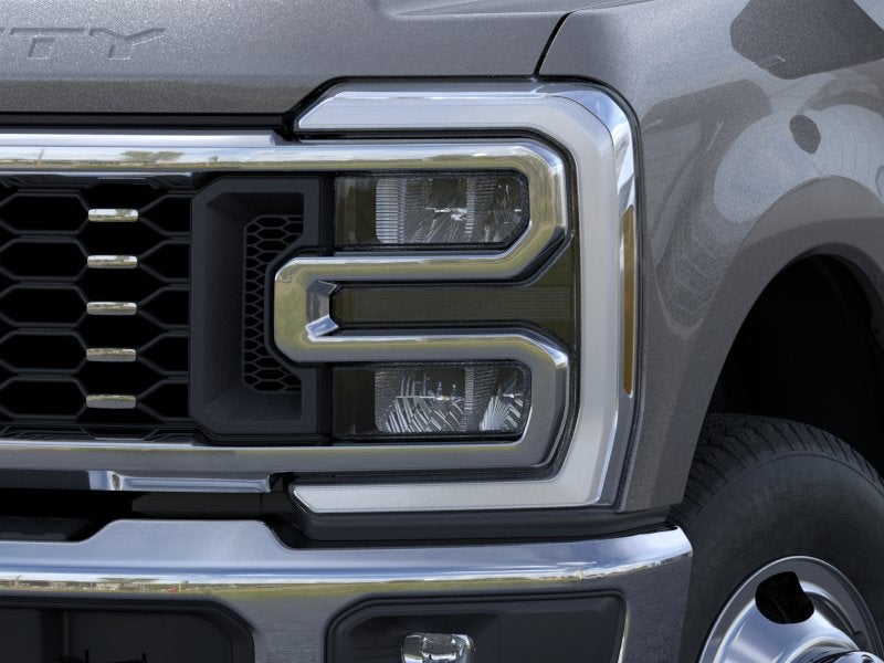 2026 Ford Super Duty F-350 DRW LARIAT
