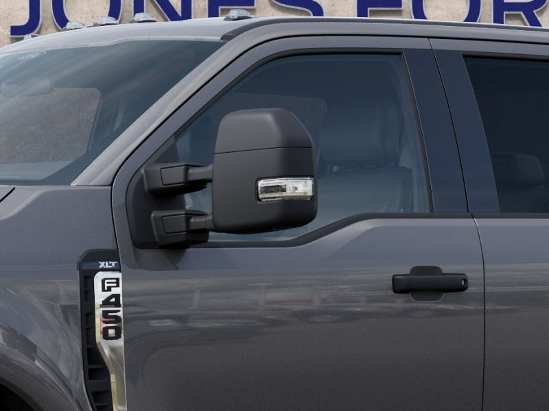2027 Ford Super Duty F-450® XLT